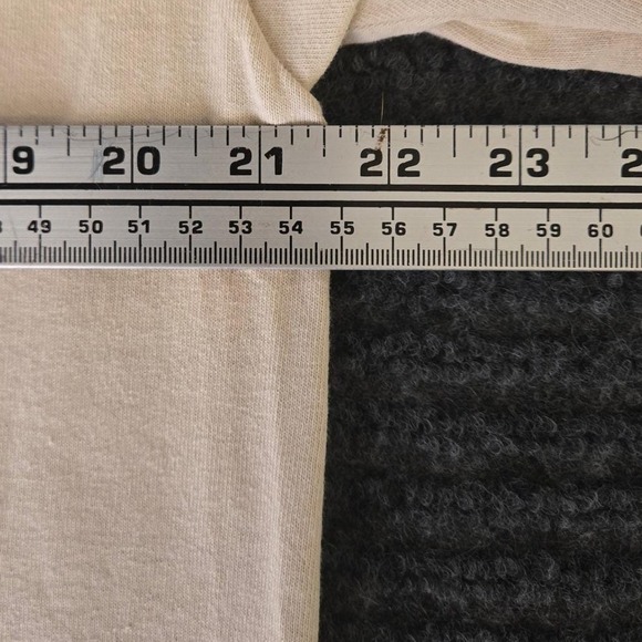 Grinchmas‎ Whoville University Christmas Graphic T-Shirt unisex Large Gildan - Picture 7 of 9